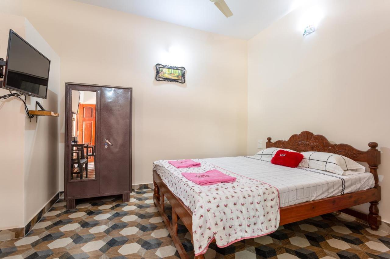 Martinet Vagator Guest House Esterno foto